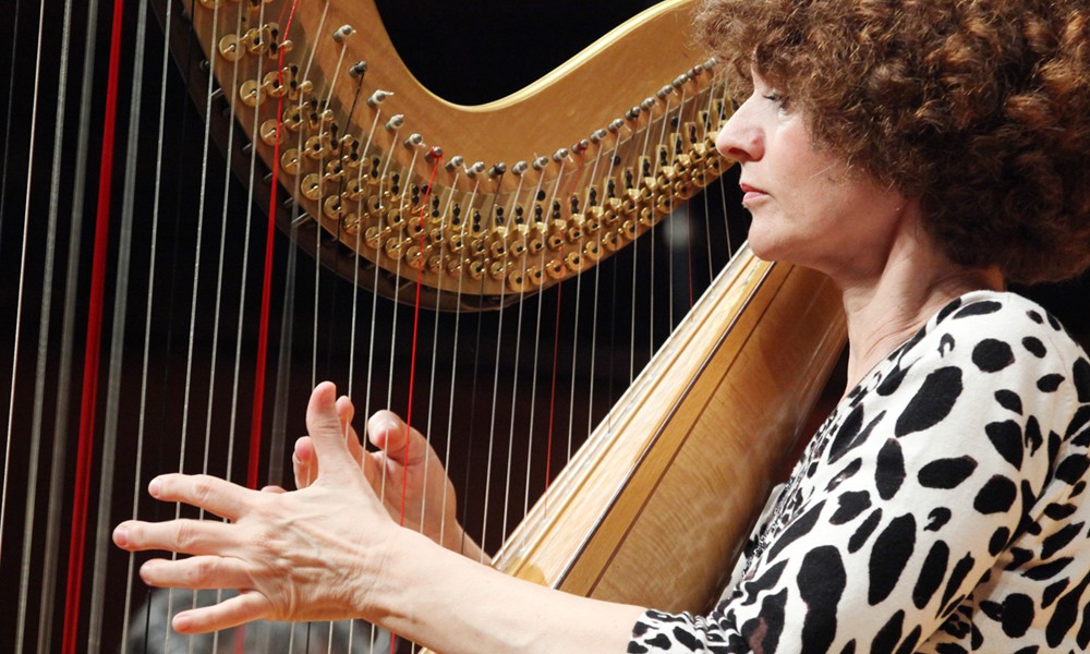 Seoul-2011-harp-isabelle-perrin